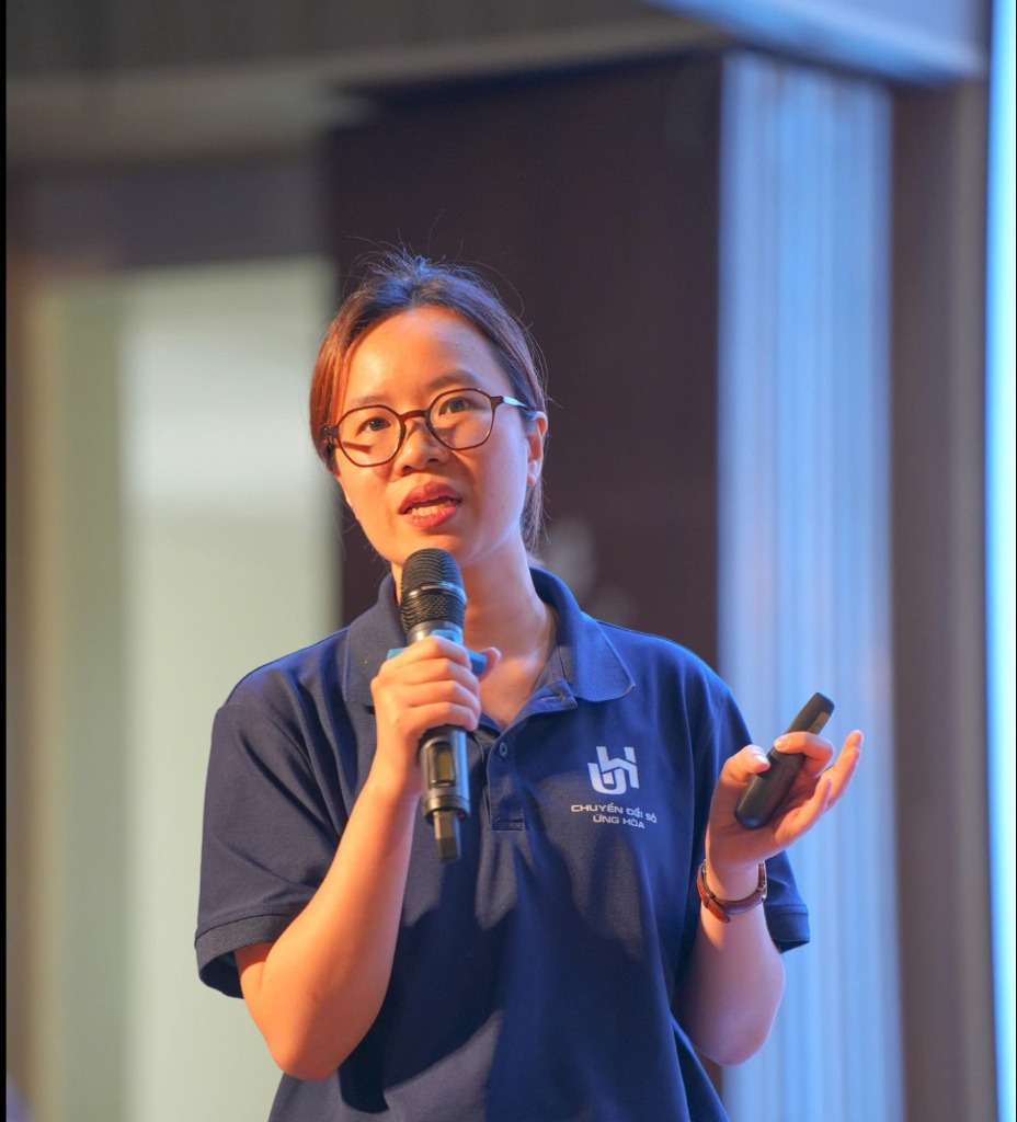 Nguyễn Thị Hiếu - Hivi